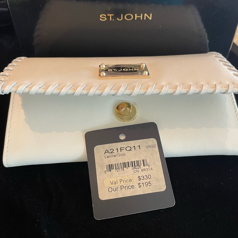 New St. John Knit Beige Wallet - Picture 5 of 10